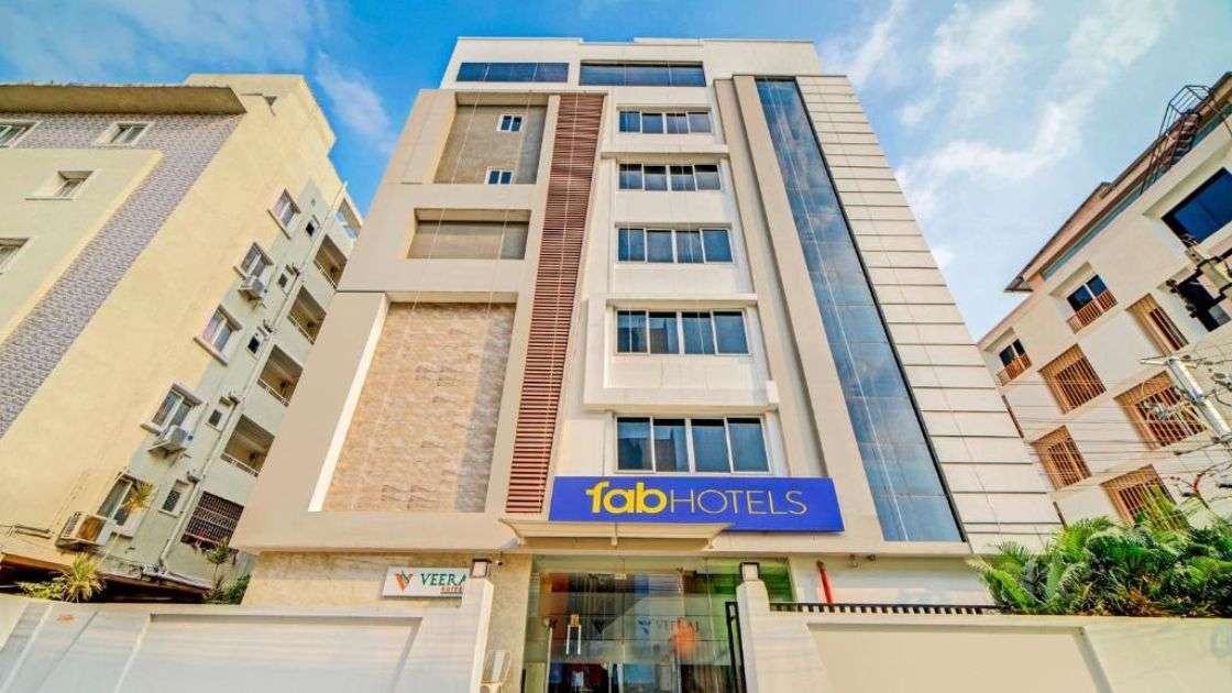 FabHotel Viraj Suites, Gachibowli